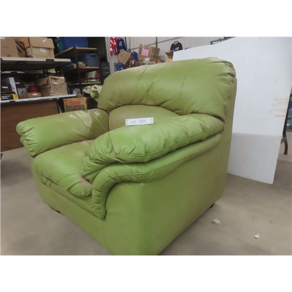 Leather/Leather Style Comfy Chair