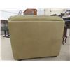 Image 3 : Leather/Leather Style Comfy Chair