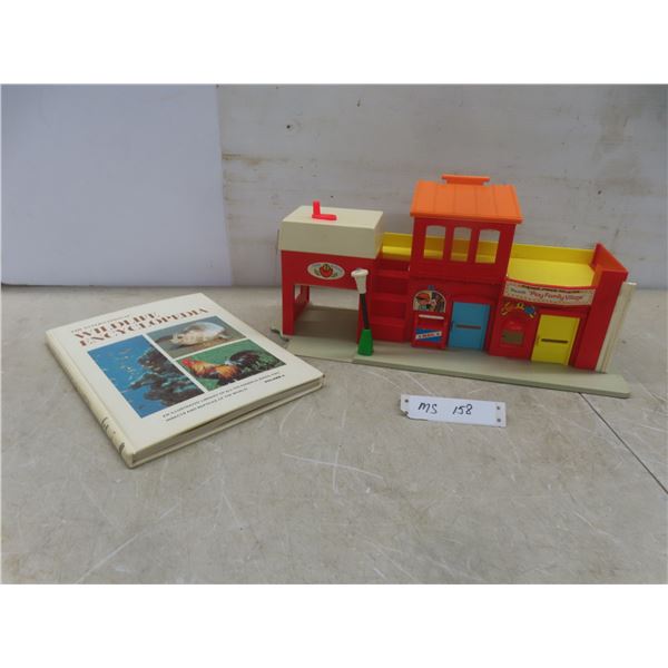 Fisher Price Family Village & International Wildlife Encyclopedia
