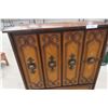 Image 3 : Dresser 48" x 36" x 18"