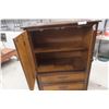 Image 6 : Dresser 48" x 36" x 18"