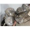 Image 3 : 14 Right Handed Golf Clubs with Bag