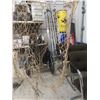 Image 14 : 6 Fishing Rods, 4 Reels, 4 Nets - 1 in Need of Repair