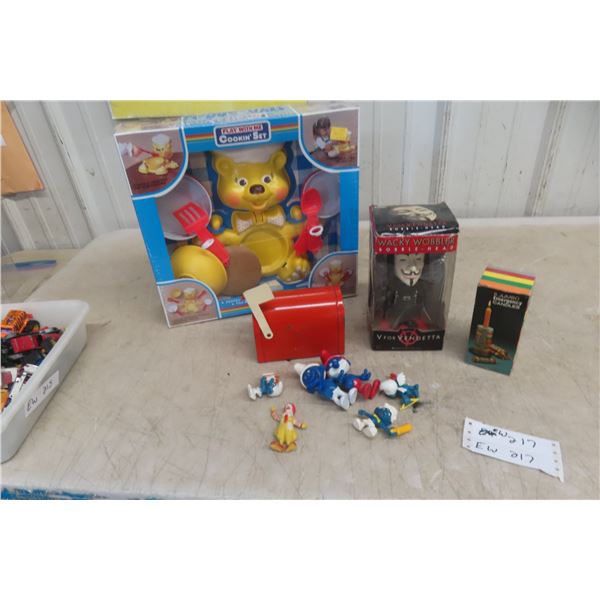 Smurf Figures, NOS: Wacky Wobbler Bobble Head, Cookin' Set  & Play Mail Box