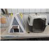 Image 1 : Pet Kennel 18" x 16" x 13" and Cat House 20" x 19" x 21"