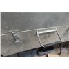 Image 4 : Aluminum Hinged Transport Case 14" x 22" x 22"