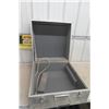 Image 5 : Aluminum Hinged Transport Case 14" x 22" x 22"