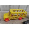 Image 2 : Fisher Price Bus Can Cruncher, Wood Roller, Pit Soft Pellets