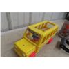 Image 3 : Fisher Price Bus Can Cruncher, Wood Roller, Pit Soft Pellets