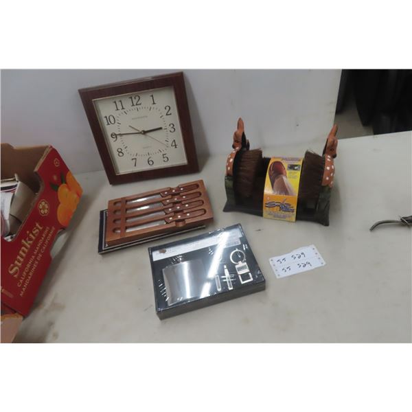 New Shoe Brush, Gift Set, Flask, Key Chain, 4-Piece Knife Set, Clock