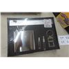 Image 4 : New Shoe Brush, Gift Set, Flask, Key Chain, 4-Piece Knife Set, Clock