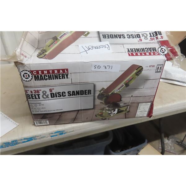 Central Machinery 4" x 36" Belt & 6" Disc Sander