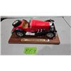 Image 1 : Bburago 1928 Mercedes-Benz SSK Convertible Die Cast on Display Stand – 1/18th Scale