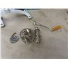 Image 5 : Spong 305 Mincer w/ Carrying Box – Tray Style 5"x19"x13", and Clock 25"x12" (Hands Need Tightening)