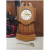 Image 7 : Spong 305 Mincer w/ Carrying Box – Tray Style 5"x19"x13", and Clock 25"x12" (Hands Need Tightening)