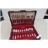 Image 1 : 1847 Rogers Bros Flatware in Chest