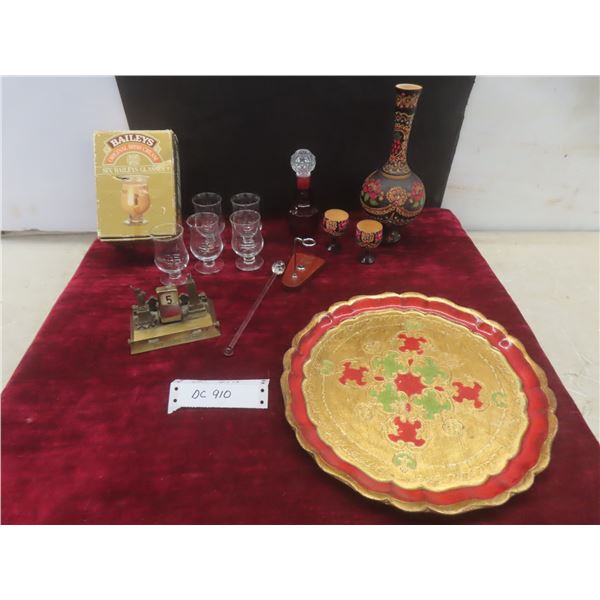 Bailey Glasses, Decanter w/ 2 Cups, NY City Souvenir Perpetual Desk Calendar and More