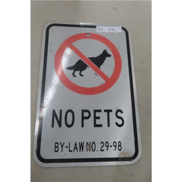 No Pets Metal By-Law Sign 12" x 18"