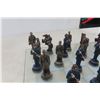 Image 5 : Civil War Chess Set