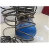 Image 6 : Mastercraft 2-Gallon Air Compressor