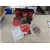 Image 1 : Milwaukee Power 5" Random Orbit Sander w/ Sanding Discs