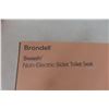 Image 2 : Brondell Non-Electric Bidet Toilet Seat