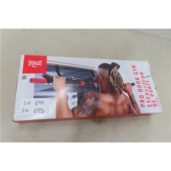 Everlast Pro Door Gym Exercise Bar