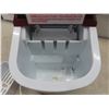 Image 4 : Frigidaire Ice Maker