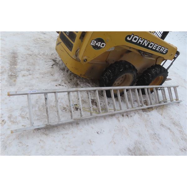 Featherlite Aluminum 24' Extension Ladder – 250lb Capacity