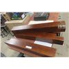 Image 8 : Kitchen Table w/ Leaf and 6 Chairs