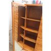 Image 10 : 4-Piece Oak Bedroom Set – Dresser 29" x 66" x 18" and Tri Mirror 45" x 51" +