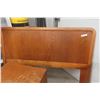 Image 16 : 4-Piece Oak Bedroom Set – Dresser 29" x 66" x 18" and Tri Mirror 45" x 51" +
