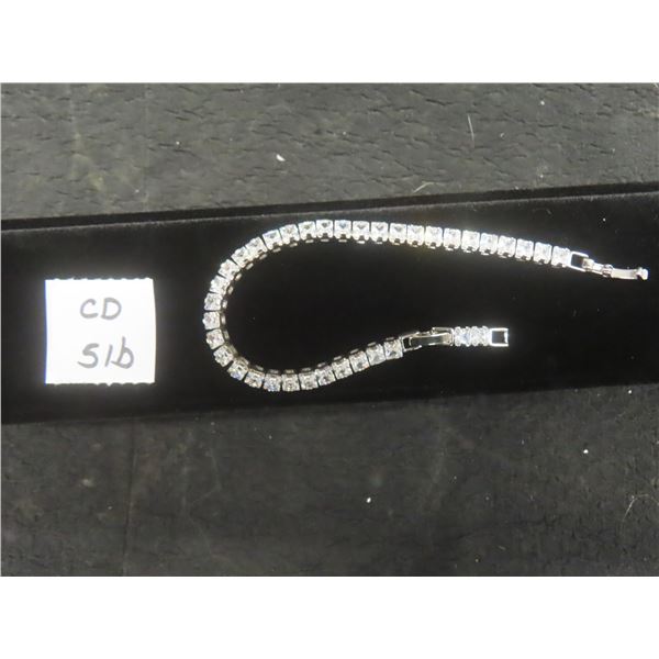 New Platinum Plated 4.0mm Princess Cut Simulated Diamond (C2) Tennis Bracelet — 7–8" Adjustable