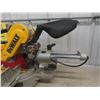 Image 2 : DeWalt 10" Sliding Dual Bevel Mitre Saw — Model DW717