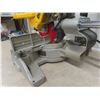 Image 3 : DeWalt 10" Sliding Dual Bevel Mitre Saw — Model DW717