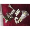 Image 3 : 4 Stainless Steel Left-Handed Door Handles