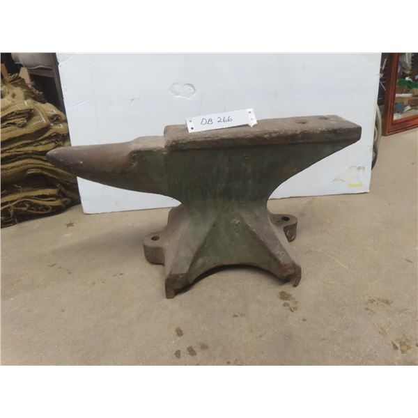 Anvil — 10×19¼×9 — Approx. 100 lbs