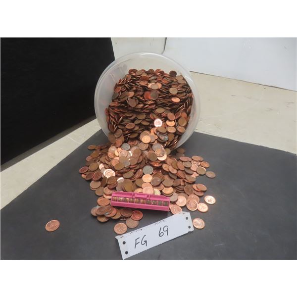 22 Pounds Canadian and USA Pennies