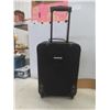 Image 10 : 2 Laptop Bags and 2 Rolling Suitcases — One with Tags