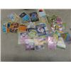 Image 7 : 2 Pokémon Trading Card Game in Metal Collector Tin and 2 Card Binders