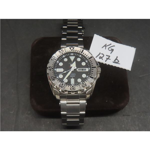 Seiko 5 Sports Automatic Watch Model SRP599J1 — 24 Jewels — Water-Resistant to 100 Metres