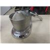 Image 12 : 2 Vintage Juicers — Juice-King and Juice-O-Matic — Tin Flour Dispenser and Pewter Horse Bookends