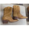 Image 4 : Cowboy Hat — Size Medium — and Cowboy Boots — Size 10½