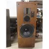 Image 12 : 2 Sansui "The Tower" Speakers — Model S-10004