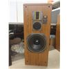 Image 7 : 2 Sansui "The Tower" Speakers — Model S-10004