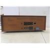 Image 4 : Lloyds AM/FM 8-Track Player — Model R437