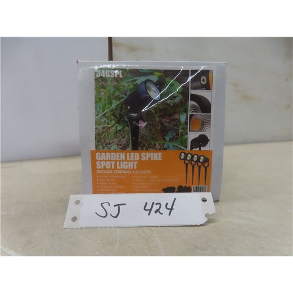Set of 4 LED Garden Lights — New or Store Return