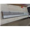 Image 7 : 3 Wood Blinds with Hardware and Drapery Rod