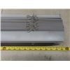 Image 8 : 3 Wood Blinds with Hardware and Drapery Rod