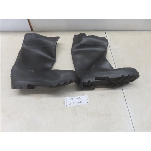New Steel Toe Rubber Boots — Size 10